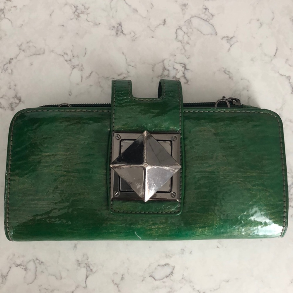 Big Buddha green gold Clutch with straps